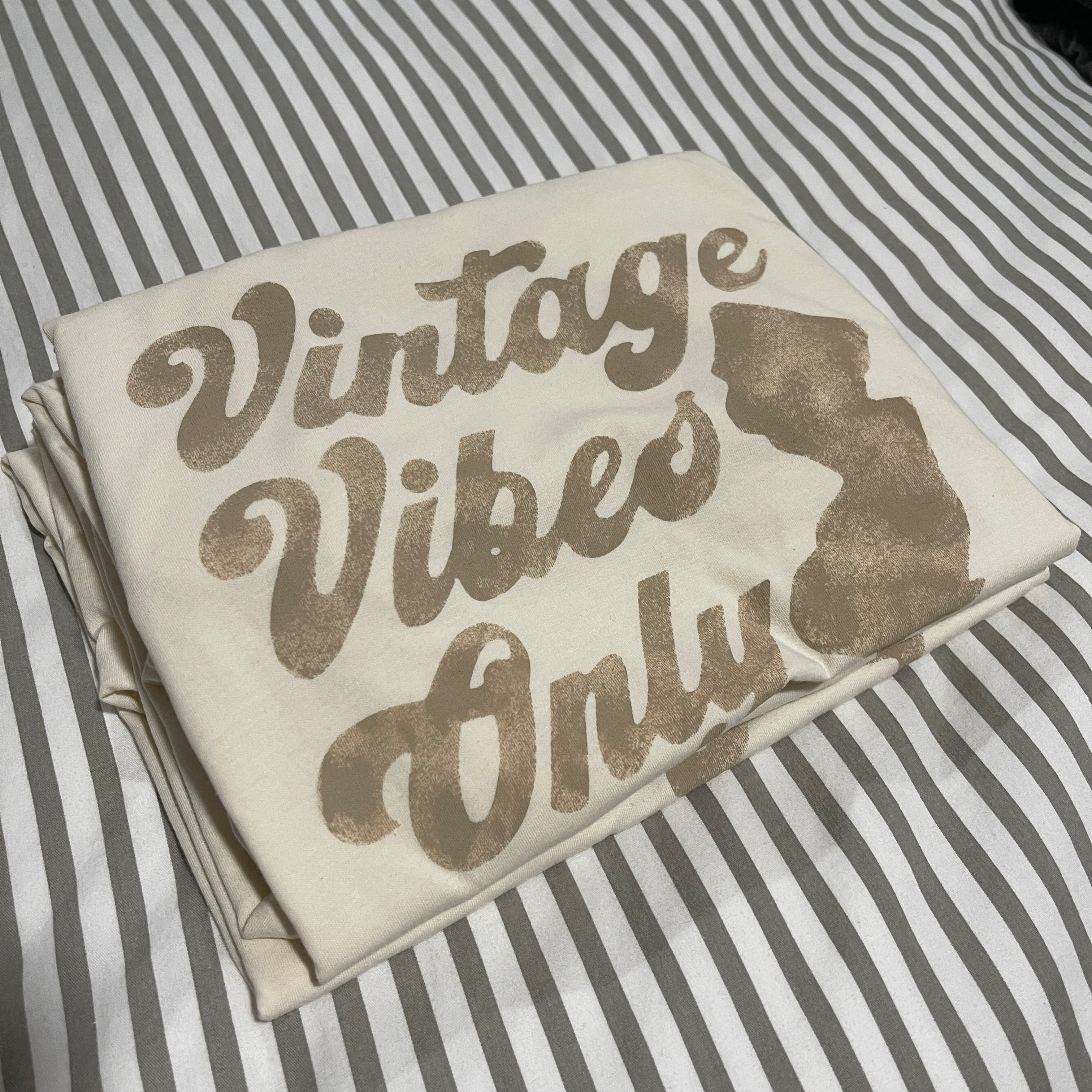 T-Shirt - Vintage Vibes Only