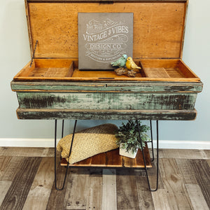 Toolbox Hall/Entry Table