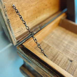 Toolbox Hall/Entry Table